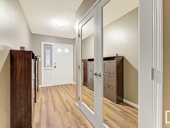 2nd image of 3431 Hill View Cres NW