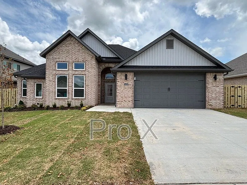 1431 Overcup Oak Ln