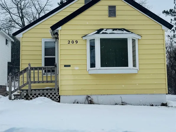 209 E Pine Street, Ironwood, MI 49938