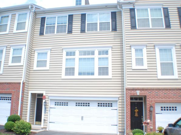 209 Moore Ct
