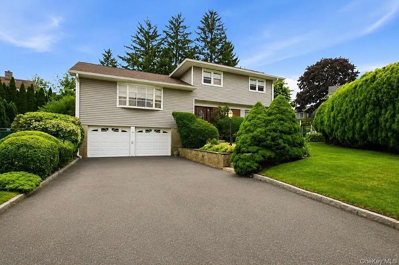 1st image of 16 Baldwin Ln