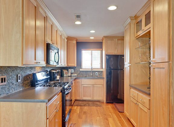 5th image of 1703 Duvall Dr