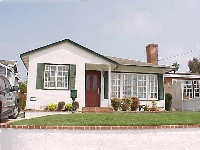 1st image of 2312 Elm Ave