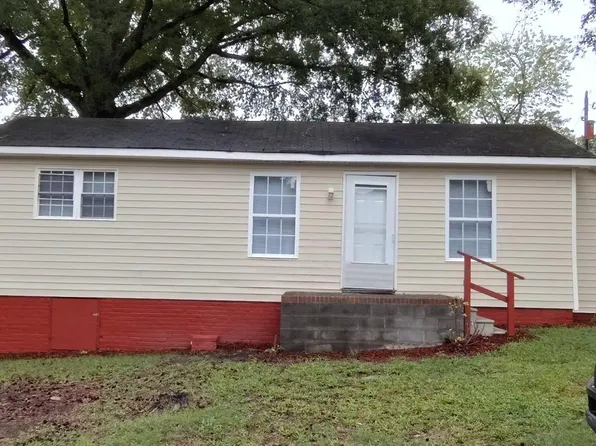 1205 Brookdale St, Kannapolis, NC 28083