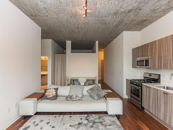 2nd image of 1345 S Wabash Ave NE #1202