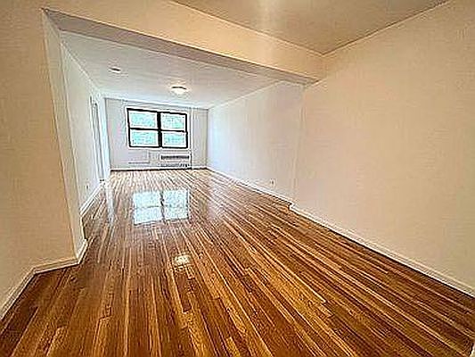 2nd image of 3539 Decatur Ave #600