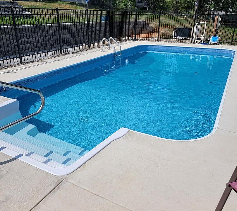 1st image of 83 Dove Hill Dr