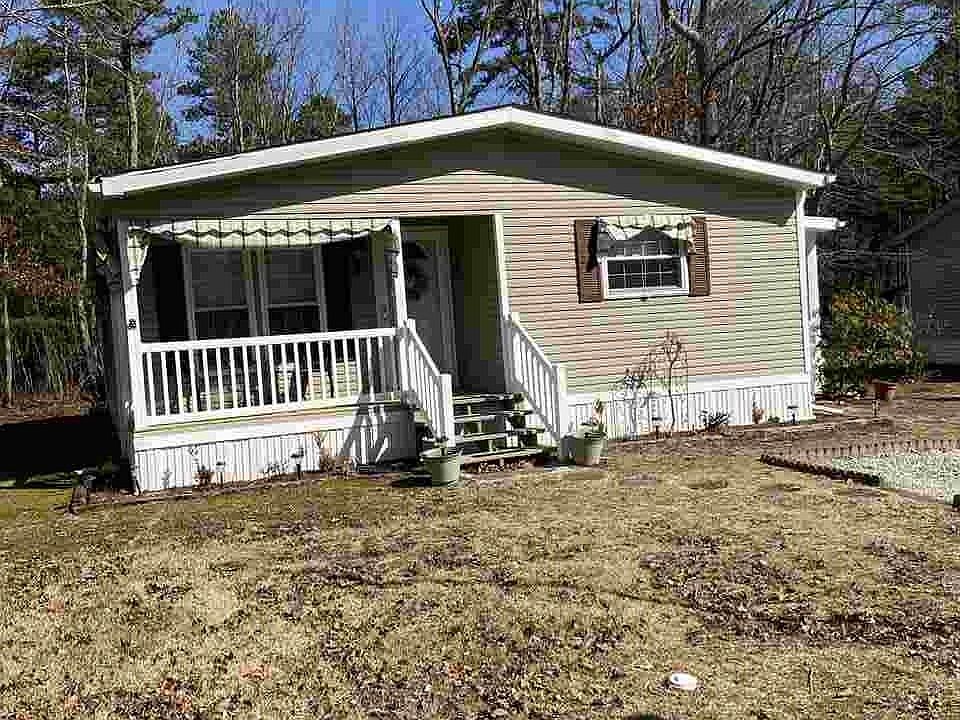 1st image of 23 Hickory Ln
