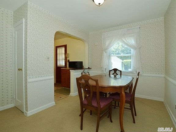 3rd image of 87 Aster Dr
