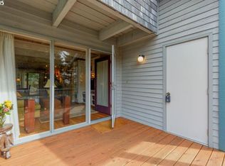 19655 NW Quail Hollow Dr, Portland, OR 97229