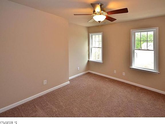 4th image of 15825 Haggis Dr