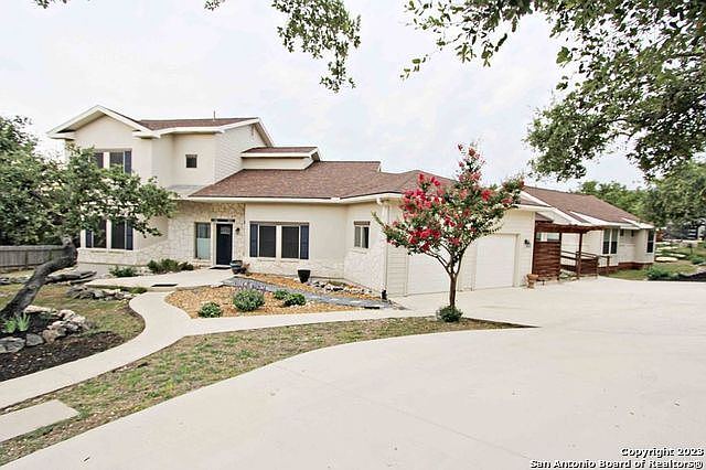 1st image of 1047 FLAGSTONE DR