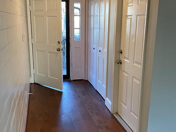 Entry hallway (laundry is behind bi-fold doors)