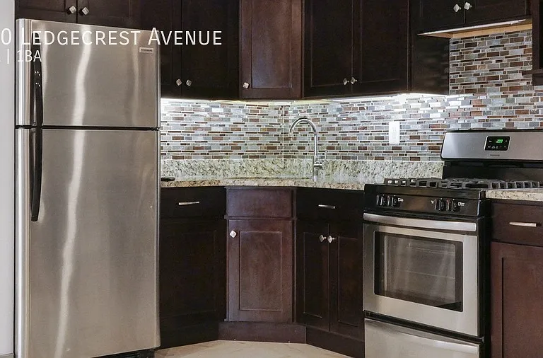100 Ledgecrest Ave — Photo 16
