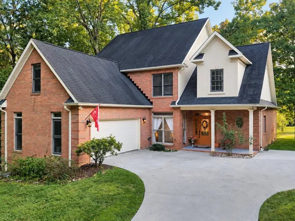 240 Skyview Dr, Lenoir City, TN 37772