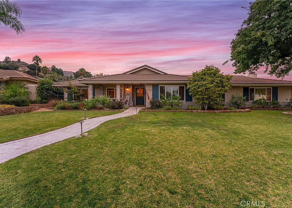 1st image of 1362 Pebble Springs Ln