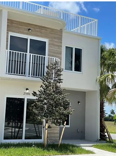 25806 SW 144th Ct Photo 1