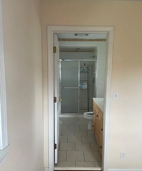 124 Brookview Dr — Photo 3
