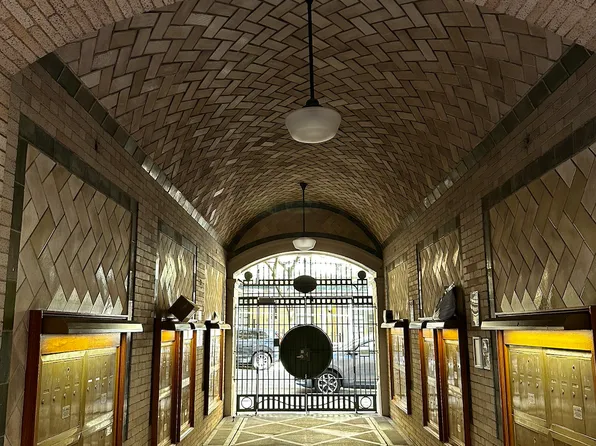 516 East 78th Street image 12 of 12