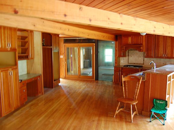 4th image of 1251 Woodland Ct