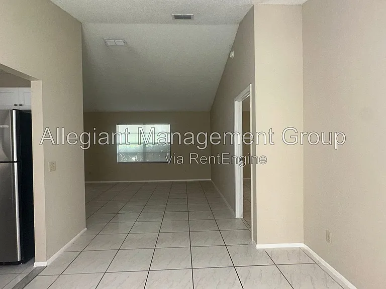 7107 Blair Dr — Photo 6