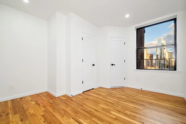 Rented by REAL New York | media 9