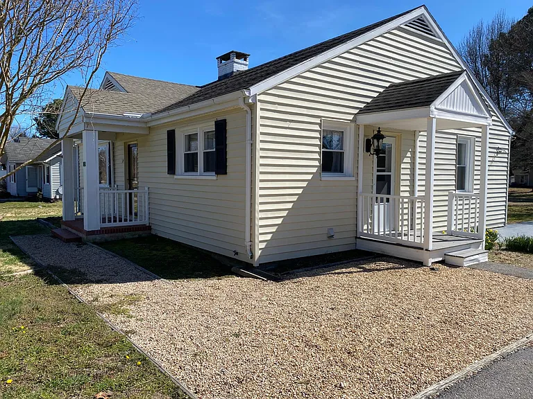24 Cedar Ln — Photo 26
