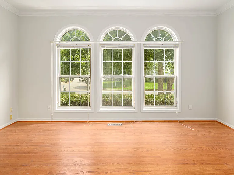 200 Stablegate Dr — Photo 16