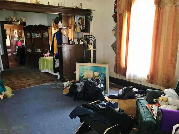 3rd image of 761 Lavette Ave
