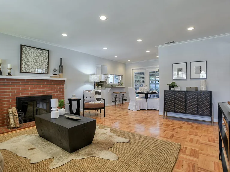 3912 Durand Dr — Photo 5