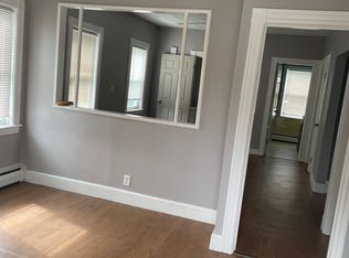 27 Colony St FLOOR 2, Cranston, RI 02920