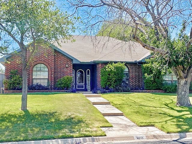 1st image of 4818 Royal Oak Dr