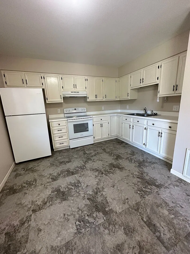 Heritage Park Apartments-MDM — Photo 2