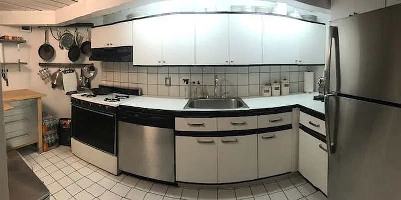 Rented by La Seven Inc. | media 14