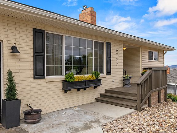 5th image of 6732 Eberlein Ave