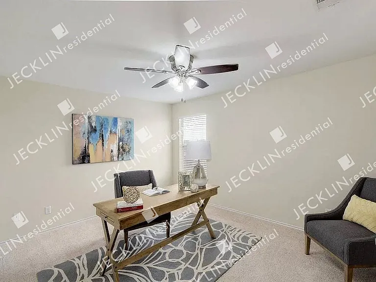 206 Mossy Rock Dr — Photo 18