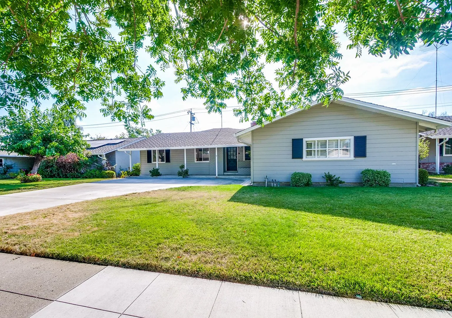 Welcome to this 3 bedroom 2 bathroom dog friendly home in West San Jose. — Photo 4
