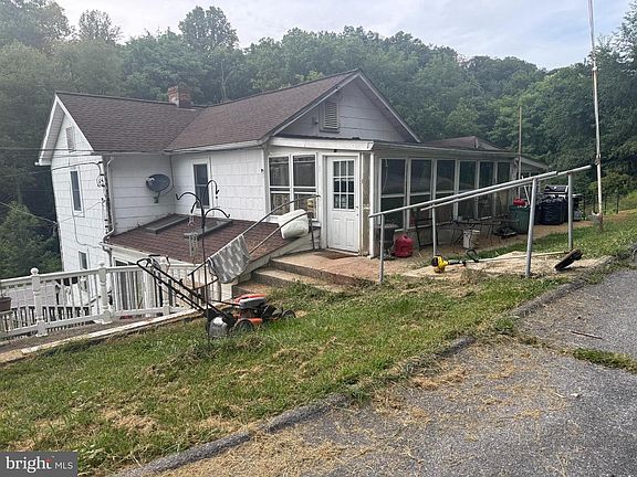 3rd image of 57 Hoff Rd