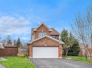 29 Woodford Way, Ottawa, ON K2J 4B9