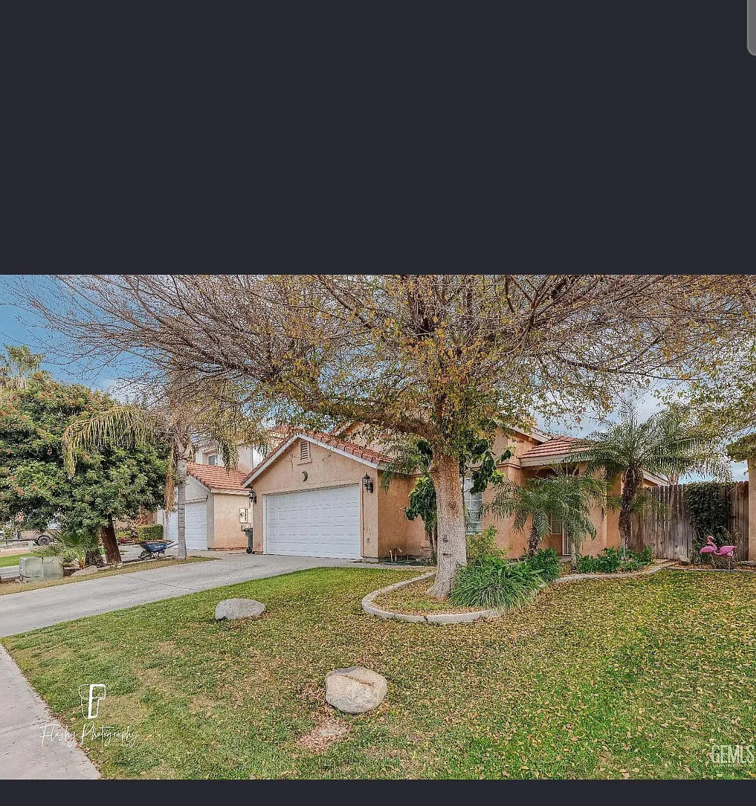 3 bed, 1095 sqft, $2,450 — Photo 2