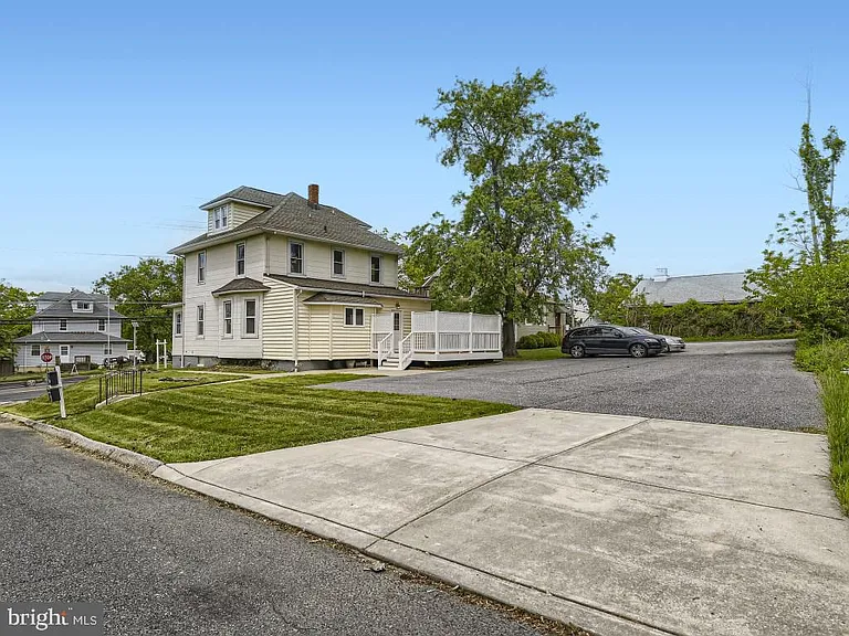 3201 E Joppa Rd — Photo 26