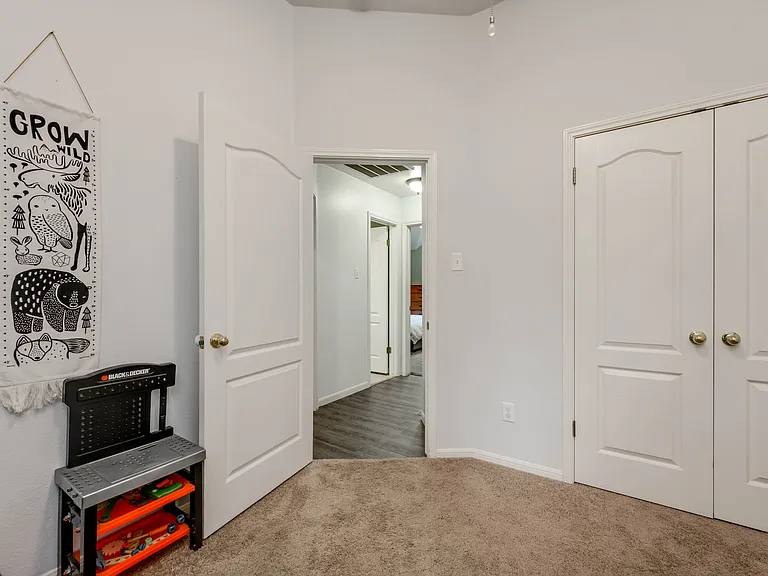 3625 Hawk Ridge St — Photo 27