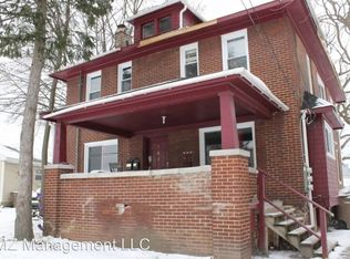 108 Henderson St, Pontiac, MI 48341
