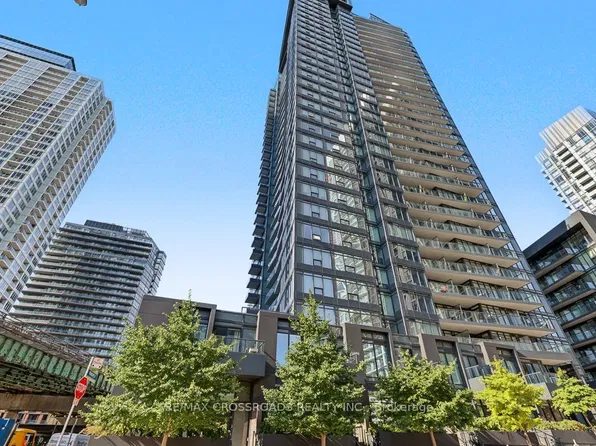 58 Queens Wharf Rd Unit Townhouse 05, Toronto, ON M5V 0J5