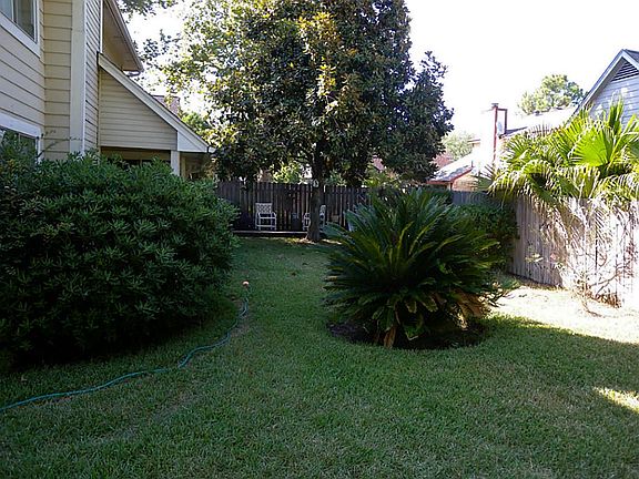 3rd image of 6407 Via Espana Dr