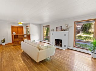 11 Maple St, Plymouth, NH 03264