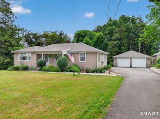 20 W End Ave, Branford, CT 06405