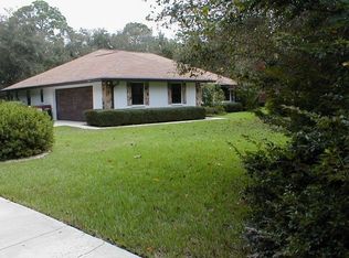 106 Skinner Ct, Hawthorne, FL 32640