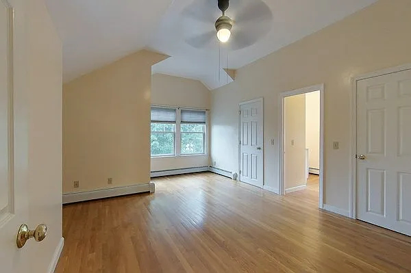 9 Bedlow Ave #4 — Photo 13