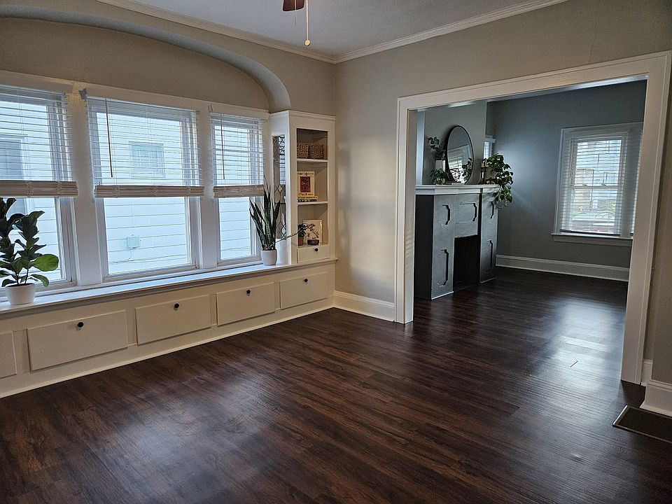 1st image of 2167 Clarence Ave #2